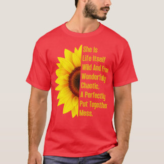 Hon är livets vilda och fria solrosblomma 7 t shirt