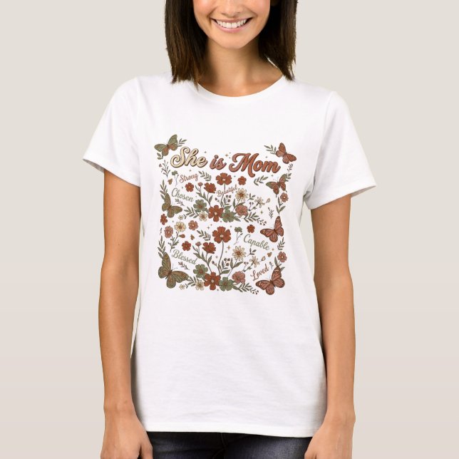 Hon är mamma stark utvald kapabel t shirt (Framsida)