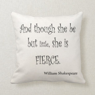 Hon är, men lite är hon det våldsamma Shakespea Kudde