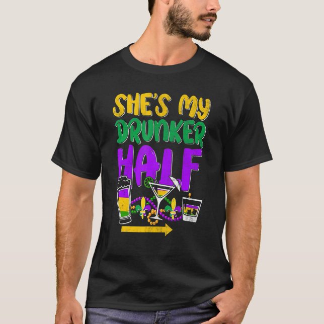Hon är min Drunker som matchar lite Boykompis Mors T Shirt (Framsida)