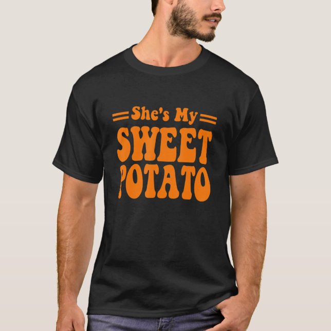 Hon är min sötpotatis i Yam Par Thanksgiving T Shirt (Framsida)