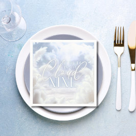 Hon är på Cloud 9 White Pampas Möhippa Pappersservett