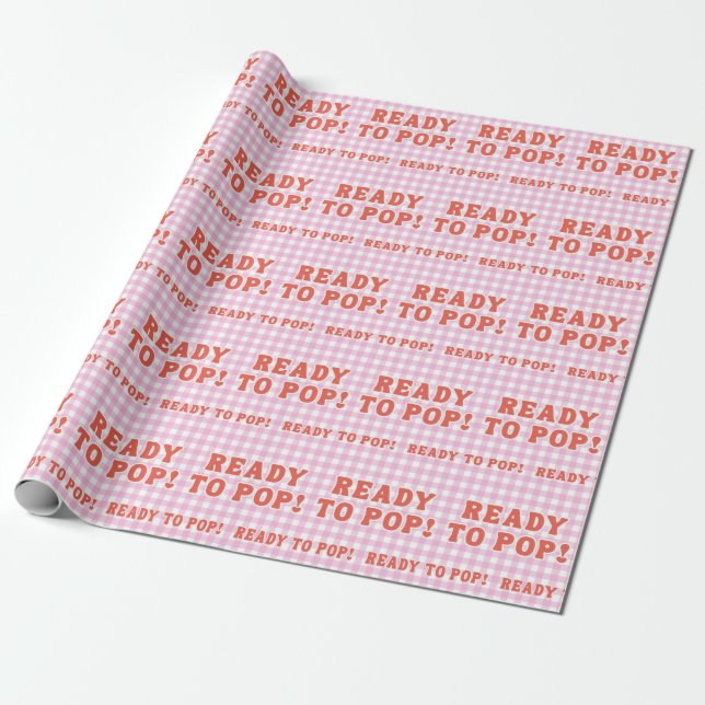 Hon är redo att poppa Baby Shower Rosa Retro Gingh Presentpapper (Utrullad)