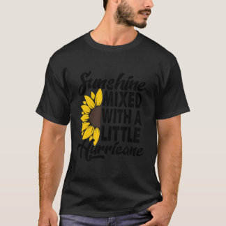 Hon är solsken blandad med lite orkan t shirt
