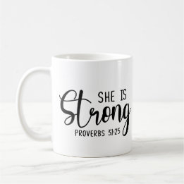 Hon är stark - Proverbs 31:25 Kaffemugg