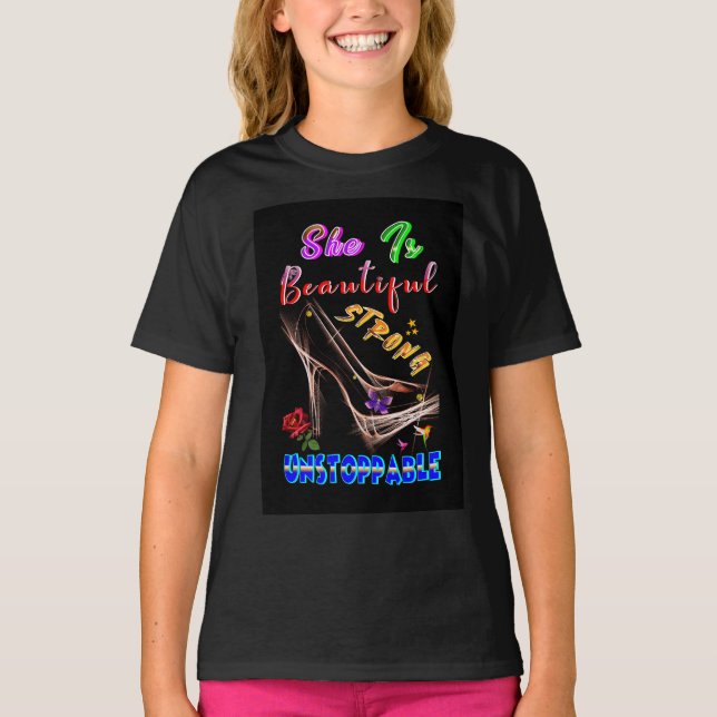 Hon är vacker stark ostoppbar t shirt (Framsida)