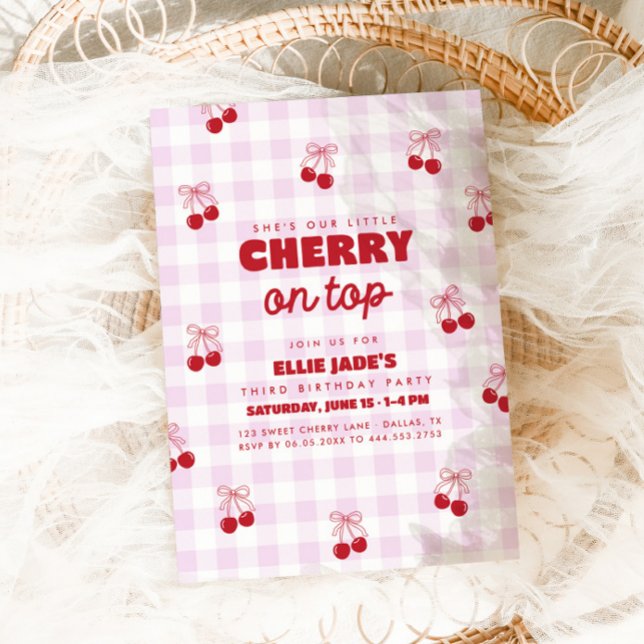 Hon är vår körsbär på toppen rosa Gingham födelsed Inbjudningar (Skapare uppladdad)