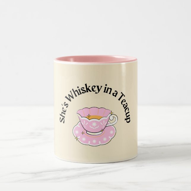 Hon är Whiskey i Tekopp Mugg (Center)