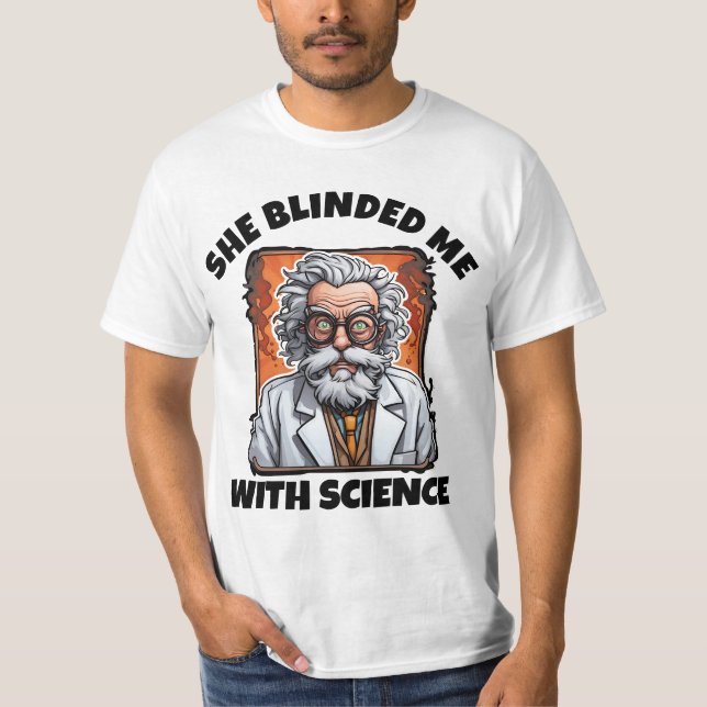 HON BLINDRADE MIG MED VETENSKAP T-Shirts för män (Framsida)