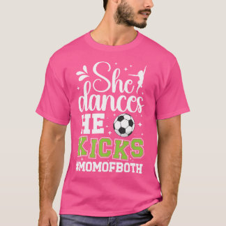 Hon dansar han Kicks Mamma från både Dance och Oce T Shirt