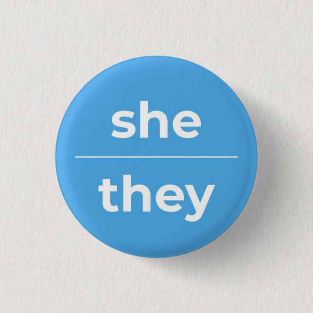 Hon/de Pronoun Pin, 1,2 tum knapp (Framsida)