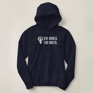 Hon fiskar, hon härskar t shirt