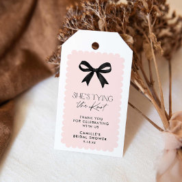 Hon Gifter sig Bow Möhippa Presentetikett