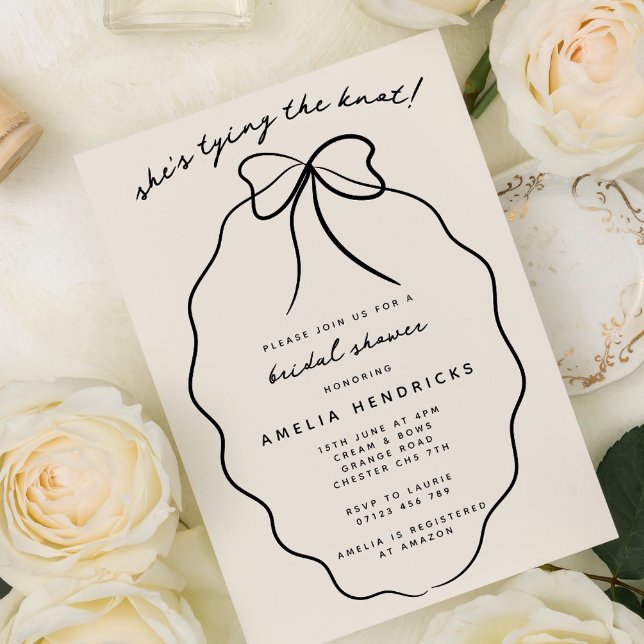 Hon Gifter sig Doodle Bow Möhippa Inbjudningar (Skapare uppladdad)