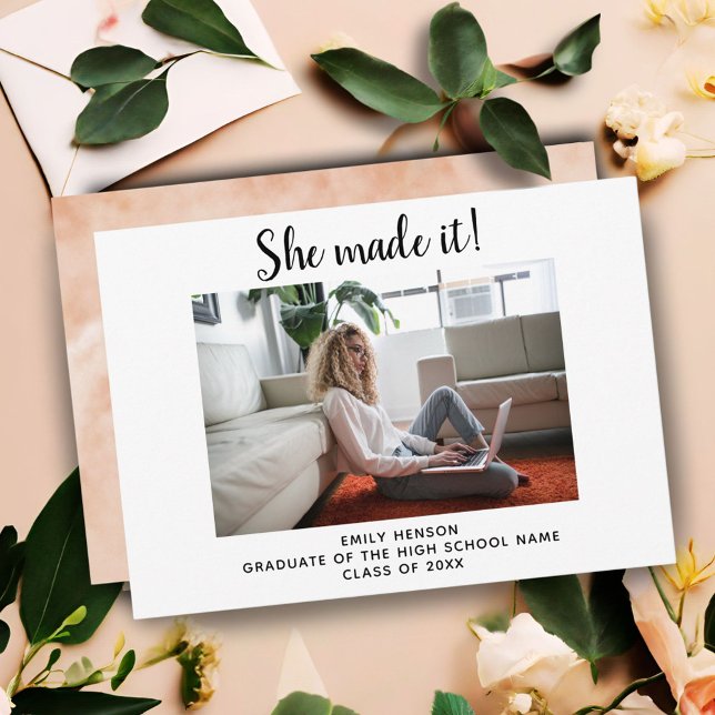 Hon gjorde det enkelt Student Photo Studenten Meddelande (Skapare uppladdad)