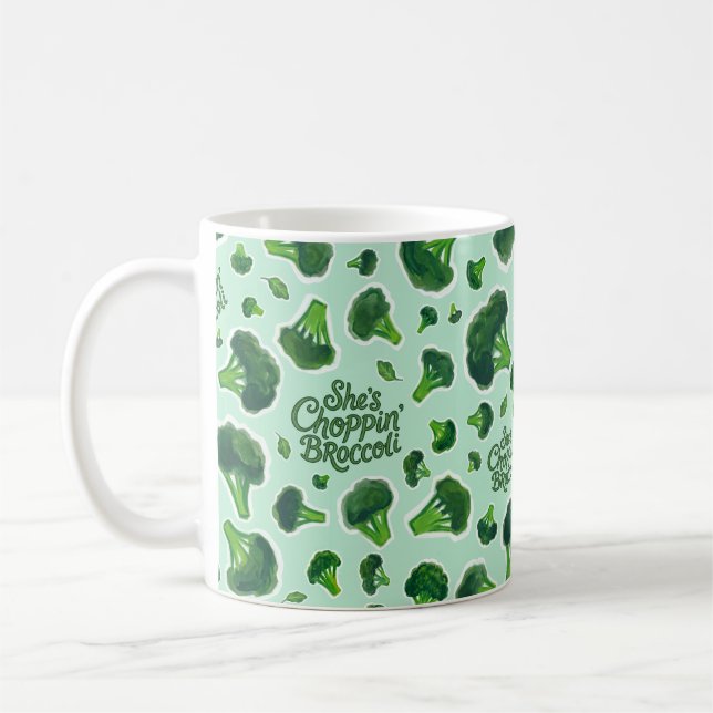 Hon hackar broccoli Gen X Humor Nyhet Kaffemugg (Vänster)
