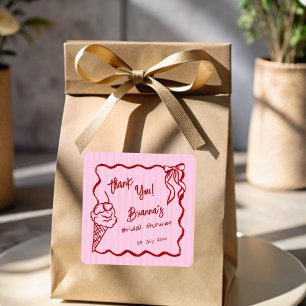 Hon har blivit omscoopad glass bröllopsfest förmån fyrkantigt klistermärke