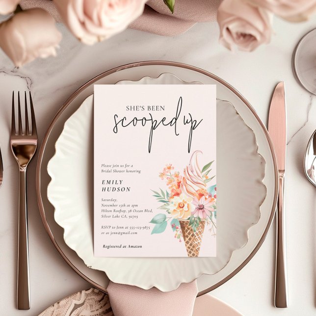 Hon har blivit utslagen Inbjudningskort för möhipp (Skapare uppladdad)