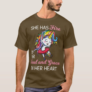 Hon har eld i sin själ och Grace Unicorn. T Shirt
