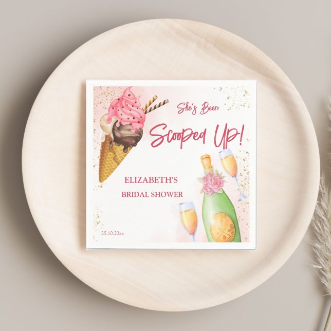 Hon har fått glass bröllops brunch pappersservett (She's been scooped up ice cream bridal brunch template napkins personalized bridal shower tableware)