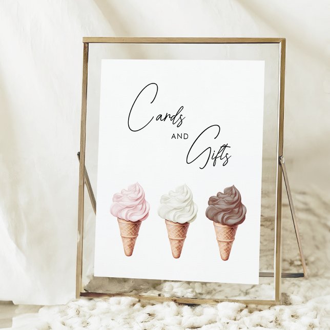 Hon har fått Möhippa- och presentkort. Poster (Skapare uppladdad)