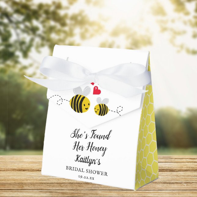 Hon har hittat sin älskling Modern bikupa Bröllops Presentaskar (Skapare uppladdad)