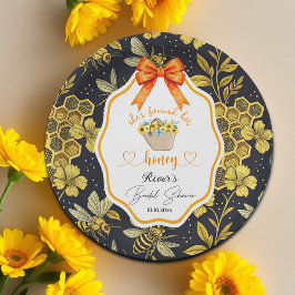 Hon hittade sin bröllopsdusch för Biet 