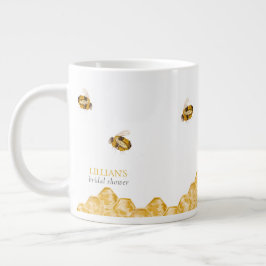 Hon hittade sin Honey Bee Bridal Shower-favorit Jumbo Mugg
