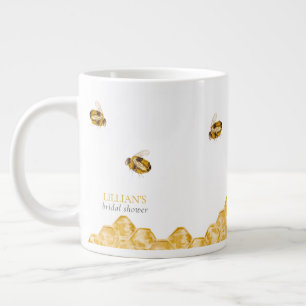 Hon hittade sin Honey Bee Bridal Shower-favorit Jumbo Mugg