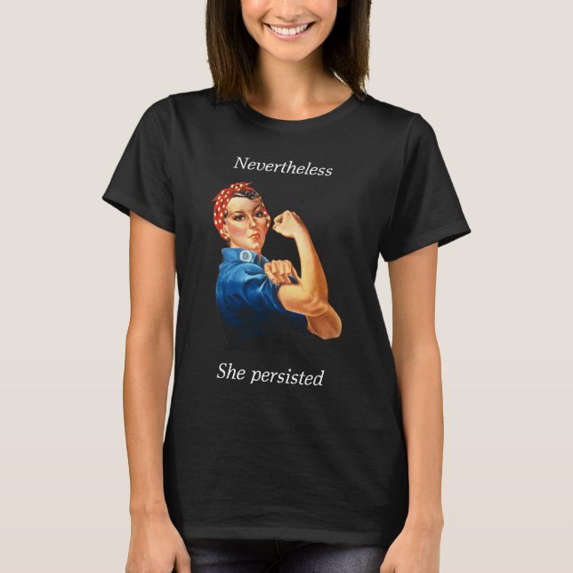 "Hon höll fast vid" avslappnad.. Tee Shirt (Framsida)