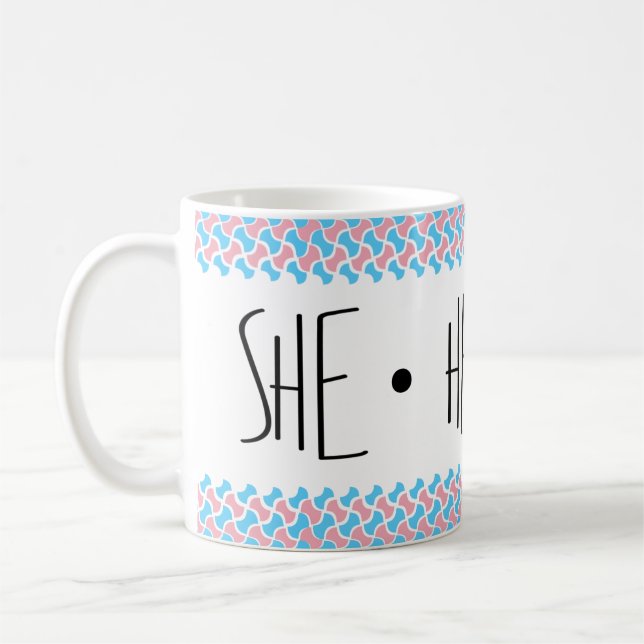 Hon/hon/hennes Pronouns Kaffemugg (Vänster)