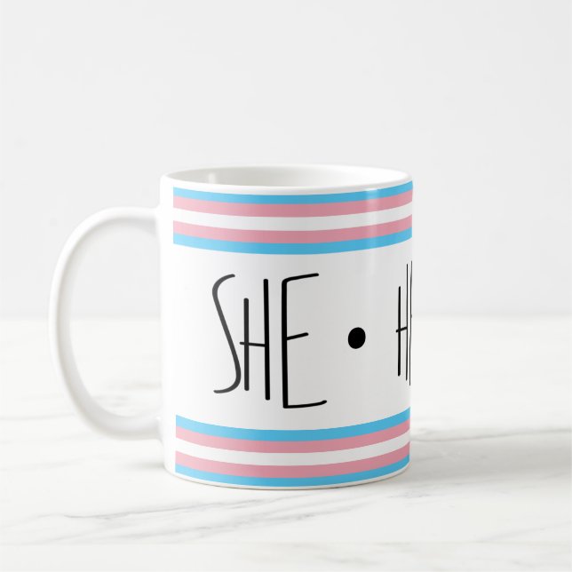 Hon/hon/hennes Pronouns Transgender Coffee Mugg (Vänster)