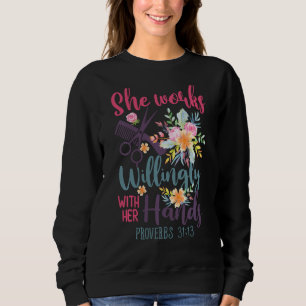 Hon jobbar gärna med Händer 31 13 Hairstyl T Shirt