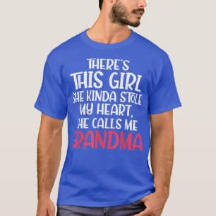 Hon kallar mig Gran.. T Shirt