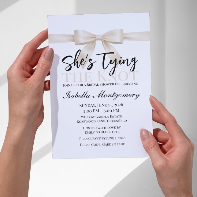 Hon Knutar Temat Elfenbensfärgade Slinga Inbjudningar (She’s Tying the Knot Theme Ivory Bow Invitation
)