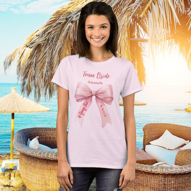 Hon knyter knuten rosa Team Brud T Shirt (Skapare uppladdad)