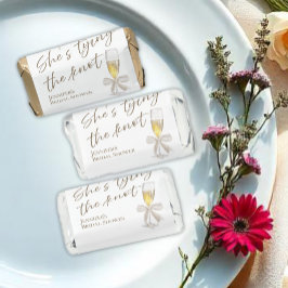 Hon knyter knuten | Vita bågens bröllopsdusch