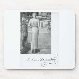 Hon kör en Duesenberg Musmatta