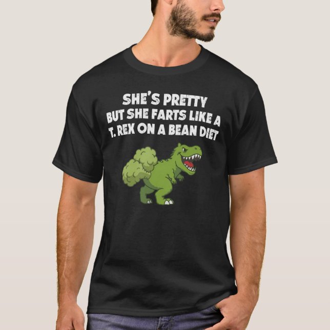 Hon Prutar Som En T. Rex På Bönediet T Shirt (Framsida)