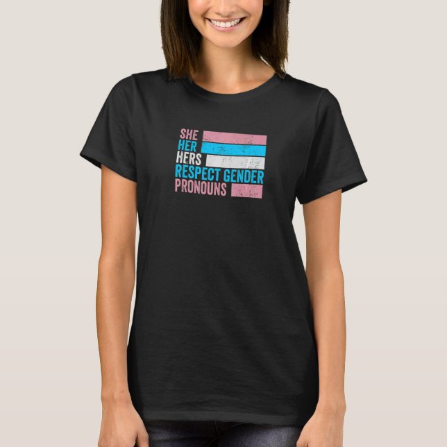Hon respekterar Genderna Pronounces Trans-Pride T Shirt (Framsida)