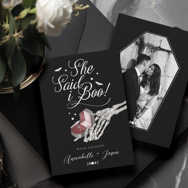 Hon sa att jag Boo Skeleton Hand Ring Box Förlovni Meddelande (She Said I Boo Skeleton Hand Ring Box Engagement Announcement)