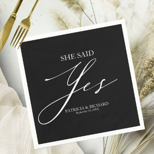 Hon sa ja fint tryck Engagement  Pappersservett