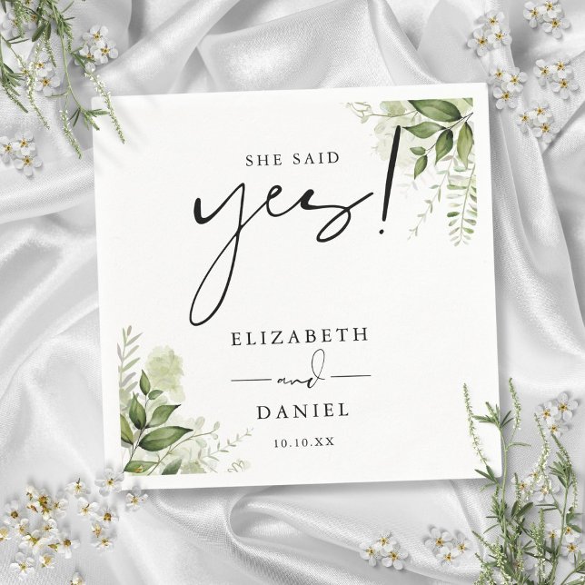 Hon Sade Ja Grönska Blommig Förlovningsfest Pappersservett (She Said Yes Greenery Floral Engagement Party Napkins)