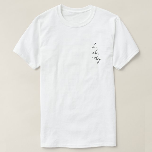 hon skriver teckensnitt t shirt (Design framsida)