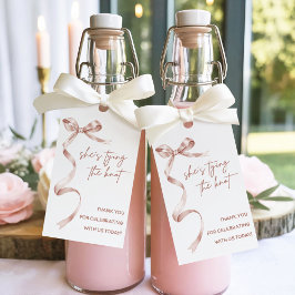 Hon slår knutar! Modern bröllopsfest Presentetikett