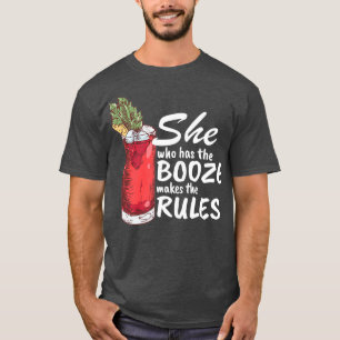 Hon som har Sprit gör Regler Bartender T Shirt