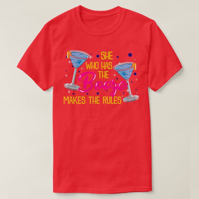 Hon som har Sprit gör Regler I Barkeeper T Shirt (Design framsida)