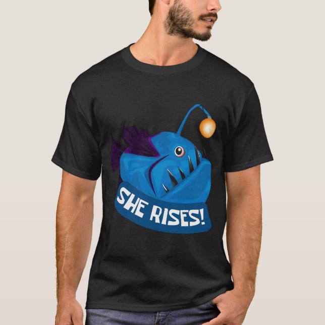 Hon stiger Marulk T Shirt (Framsida)