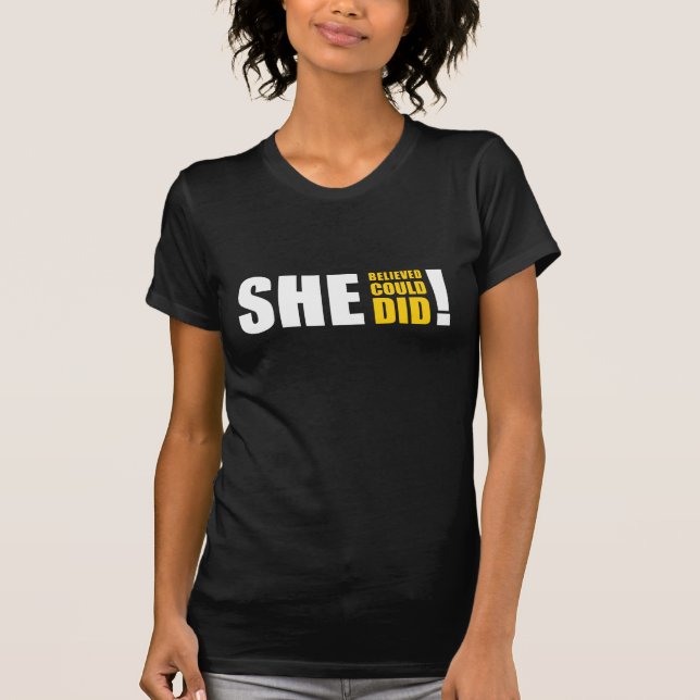 Hon trodde att hon kunde, det gjorde hon! t shirt (Framsida)
