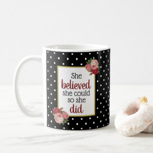 Hon trodde att hon kunde göra Blommigtar Kaffemugg